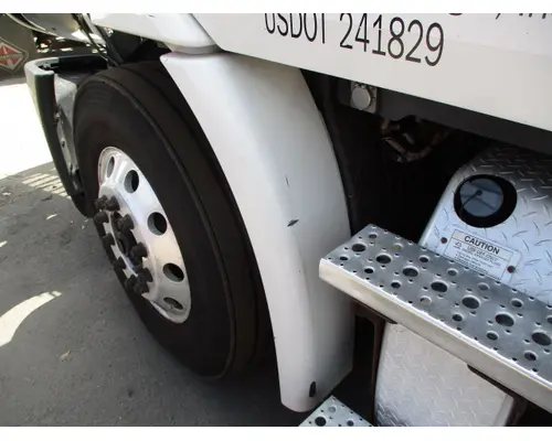 FREIGHTLINER CASCADIA 113 FENDER EXTENSION