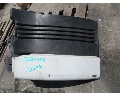 FREIGHTLINER CASCADIA 113 FENDER EXTENSION