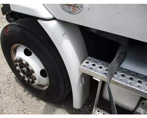 FREIGHTLINER CASCADIA 113 FENDER EXTENSION