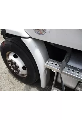 FREIGHTLINER CASCADIA 113 FENDER EXTENSION