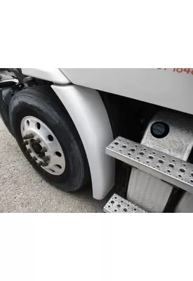 FREIGHTLINER CASCADIA 113 FENDER EXTENSION