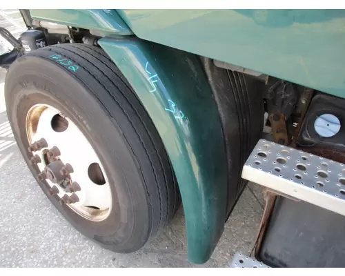 FREIGHTLINER CASCADIA 113 FENDER EXTENSION