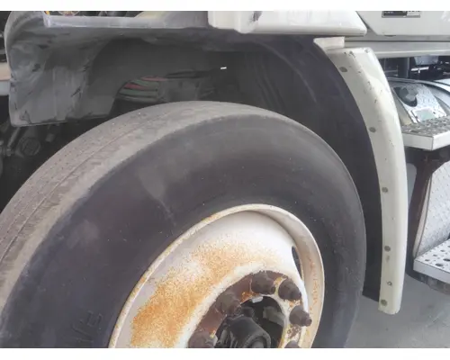 FREIGHTLINER CASCADIA 113 FENDER EXTENSION