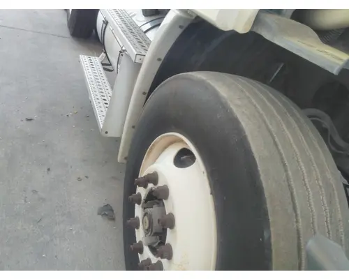FREIGHTLINER CASCADIA 113 FENDER EXTENSION