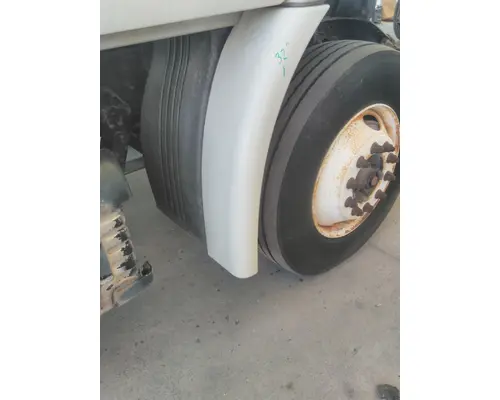 FREIGHTLINER CASCADIA 113 FENDER EXTENSION