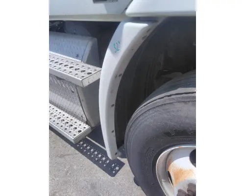 FREIGHTLINER CASCADIA 113 FENDER EXTENSION