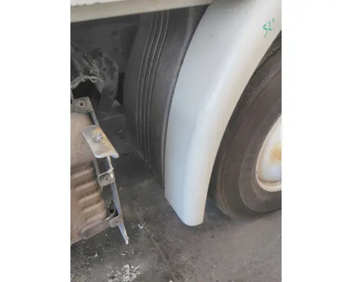 FREIGHTLINER CASCADIA 113 FENDER EXTENSION