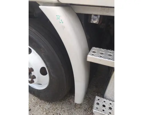 FREIGHTLINER CASCADIA 113 FENDER EXTENSION