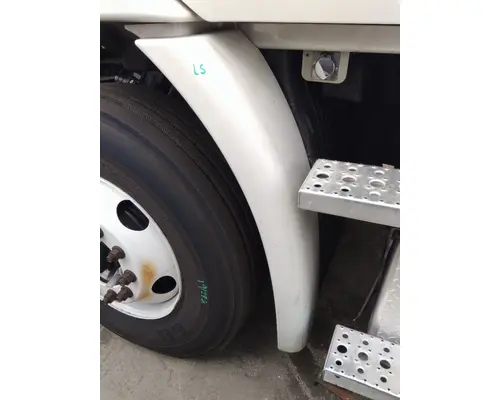 FREIGHTLINER CASCADIA 113 FENDER EXTENSION