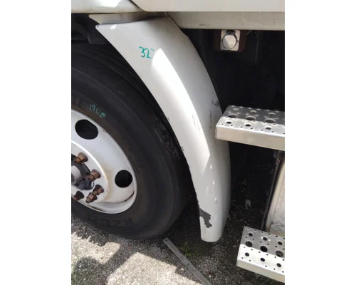 FREIGHTLINER CASCADIA 113 FENDER EXTENSION