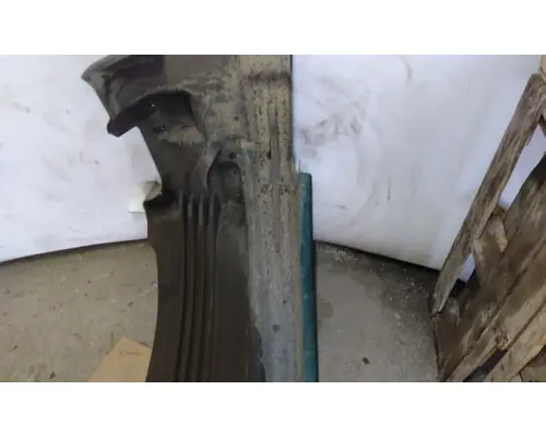 FREIGHTLINER CASCADIA 113 FENDER EXTENSION