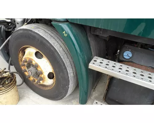 FREIGHTLINER CASCADIA 113 FENDER EXTENSION