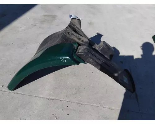 FREIGHTLINER CASCADIA 113 FENDER EXTENSION