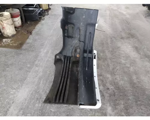 FREIGHTLINER CASCADIA 113 FENDER EXTENSION