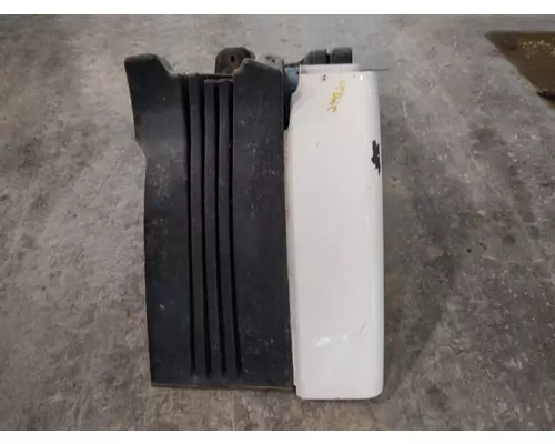 FREIGHTLINER CASCADIA 113 FENDER EXTENSION
