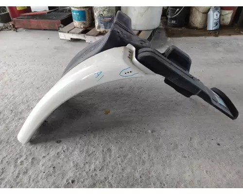 FREIGHTLINER CASCADIA 113 FENDER EXTENSION