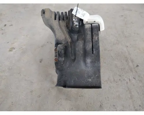 FREIGHTLINER CASCADIA 113 FENDER EXTENSION