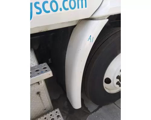 FREIGHTLINER CASCADIA 113 FENDER EXTENSION