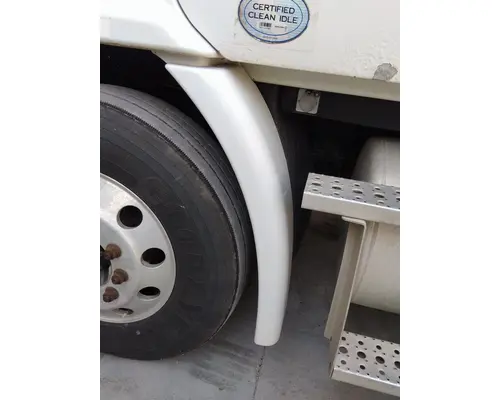 FREIGHTLINER CASCADIA 113 FENDER EXTENSION