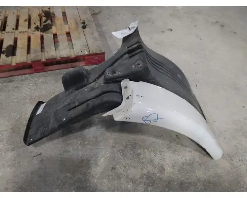 FREIGHTLINER CASCADIA 113 FENDER EXTENSION