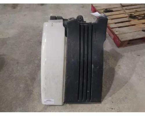 FREIGHTLINER CASCADIA 113 FENDER EXTENSION