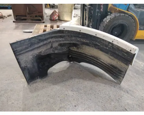FREIGHTLINER CASCADIA 113 FENDER EXTENSION