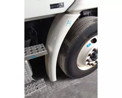 FREIGHTLINER CASCADIA 113 FENDER EXTENSION
