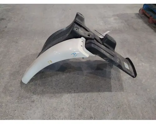 FREIGHTLINER CASCADIA 113 FENDER EXTENSION