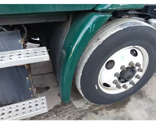 FREIGHTLINER CASCADIA 113 FENDER EXTENSION