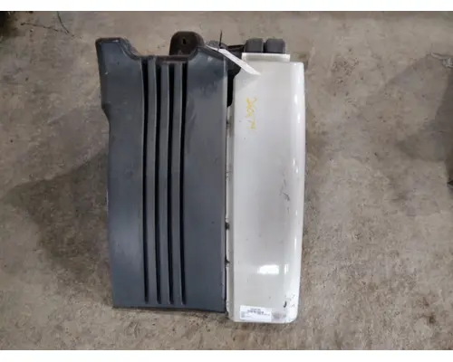 FREIGHTLINER CASCADIA 113 FENDER EXTENSION