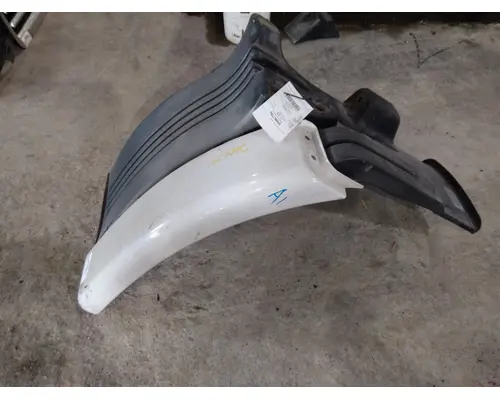 FREIGHTLINER CASCADIA 113 FENDER EXTENSION