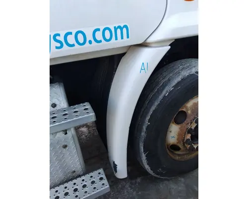 FREIGHTLINER CASCADIA 113 FENDER EXTENSION