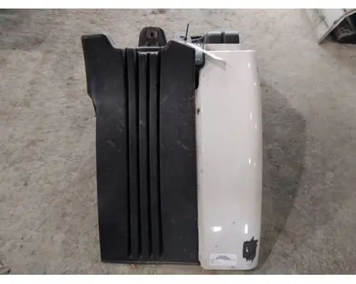 FREIGHTLINER CASCADIA 113 FENDER EXTENSION