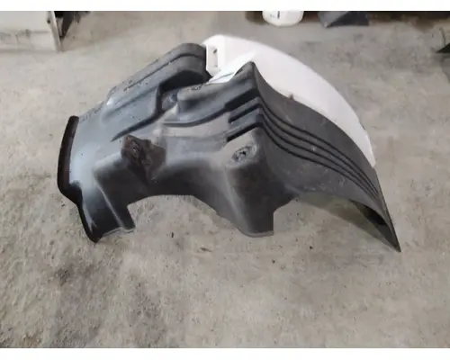 FREIGHTLINER CASCADIA 113 FENDER EXTENSION