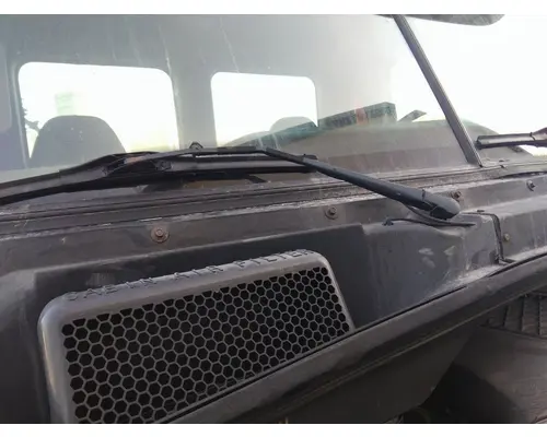 FREIGHTLINER CASCADIA 113 FENDER EXTENSION