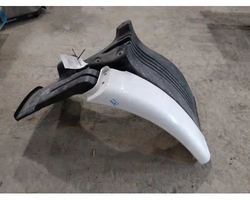 FREIGHTLINER CASCADIA 113 FENDER EXTENSION