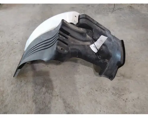 FREIGHTLINER CASCADIA 113 FENDER EXTENSION