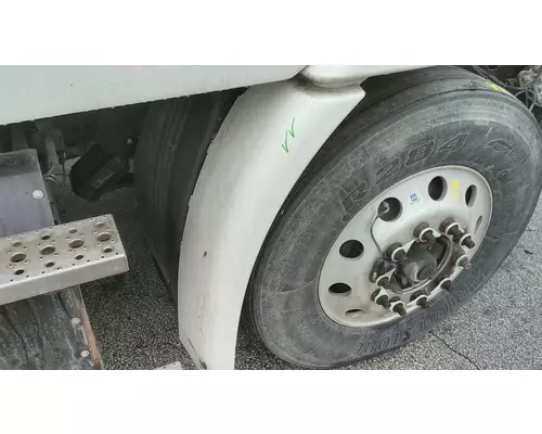 FREIGHTLINER CASCADIA 113 FENDER EXTENSION