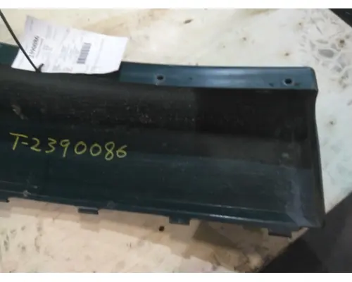 FREIGHTLINER CASCADIA 113 FENDER EXTENSION