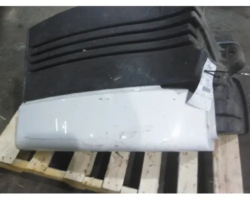 FREIGHTLINER CASCADIA 113 FENDER EXTENSION