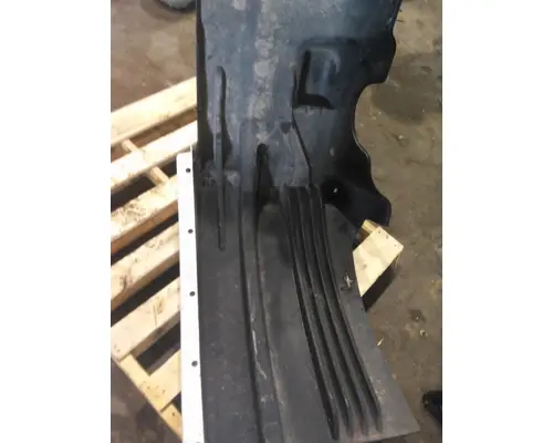 FREIGHTLINER CASCADIA 113 FENDER EXTENSION