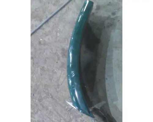 FREIGHTLINER CASCADIA 113 FENDER EXTENSION