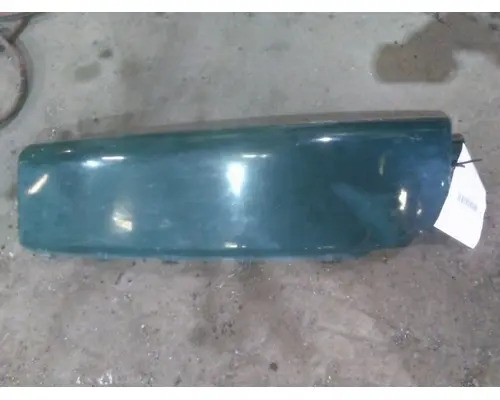 FREIGHTLINER CASCADIA 113 FENDER EXTENSION