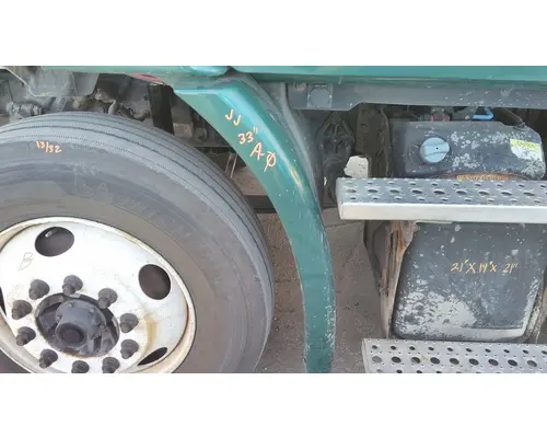 FREIGHTLINER CASCADIA 113 FENDER EXTENSION