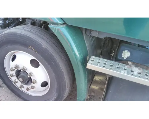 FREIGHTLINER CASCADIA 113 FENDER EXTENSION