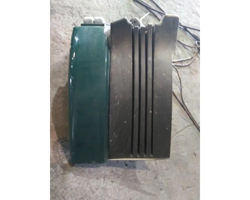 FREIGHTLINER CASCADIA 113 FENDER EXTENSION
