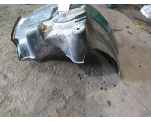 FREIGHTLINER CASCADIA 113 FENDER EXTENSION