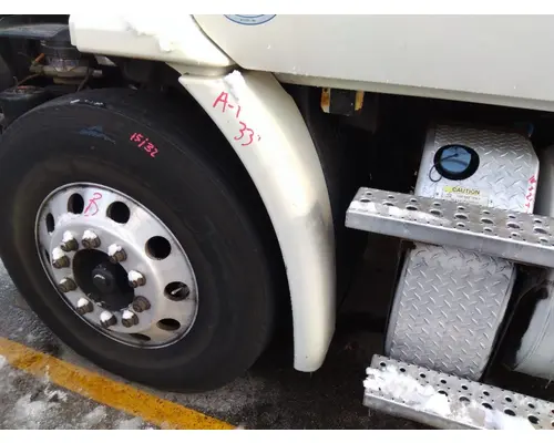 FREIGHTLINER CASCADIA 113 FENDER EXTENSION