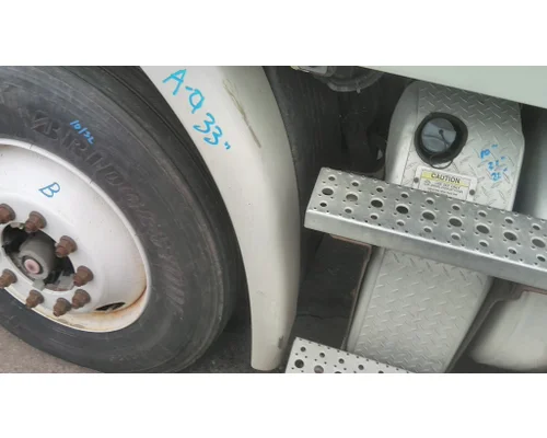 FREIGHTLINER CASCADIA 113 FENDER EXTENSION