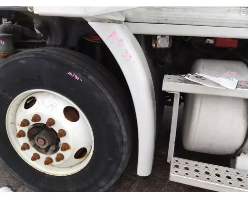 FREIGHTLINER CASCADIA 113 FENDER EXTENSION